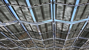 Dünyanın ilk katlanabilen güneş paneli çatısına NORD DRIVESYSTEMS hareket veriyor