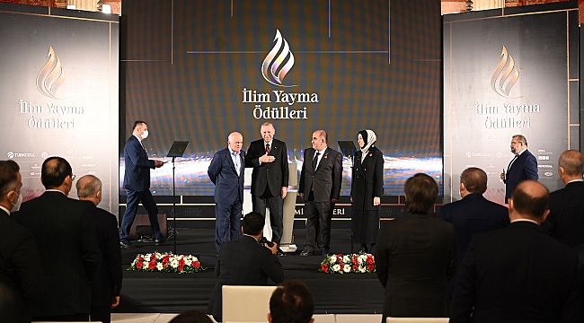 Türkiye'nin İlim Yayma Ödülleri İkinci Kez Sahiplerini Buldu