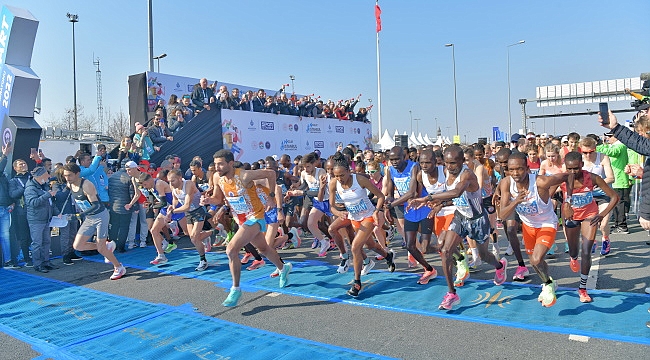 N Kolay 17. İstanbul Yarı Maratonu'nda start verildi